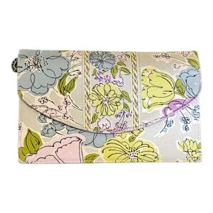 VERA BRADLEY Travel Envelope Wallet Watercolor Pattern ID Holder Wallet Retired
